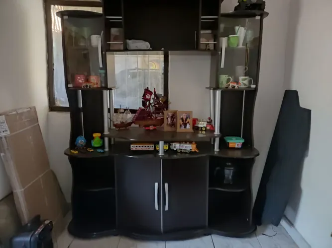 Estante de sala