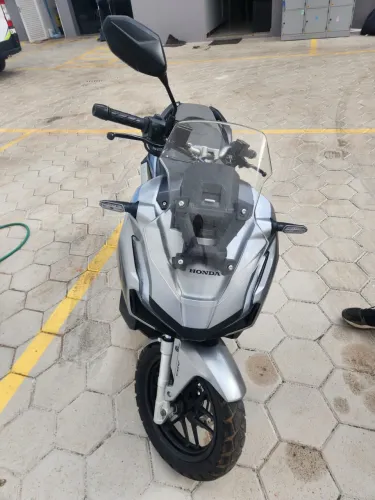 HONDA ADV 150 2023 - PRATA | BAIXA KM