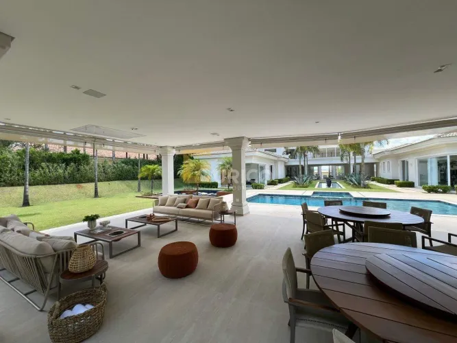 Casa de Alto Luxo à Venda no Condomínio Fazenda da Grama Itupeva/SP