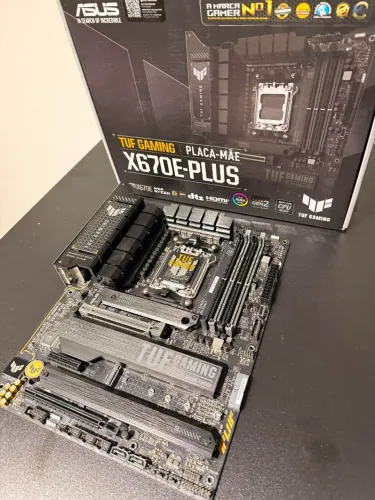 PLACA MÃE AM5 - TUF GAMING X670E-PLUS ARGB