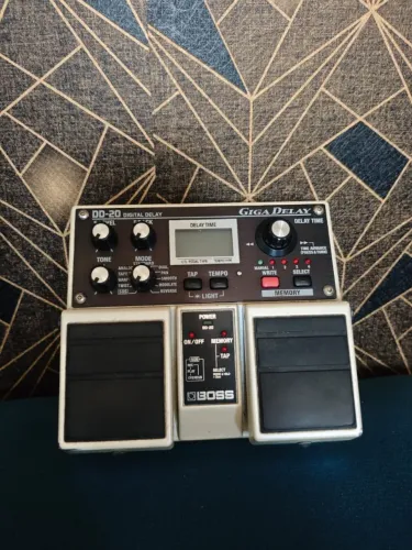 Boss DD-20 Giga Delay