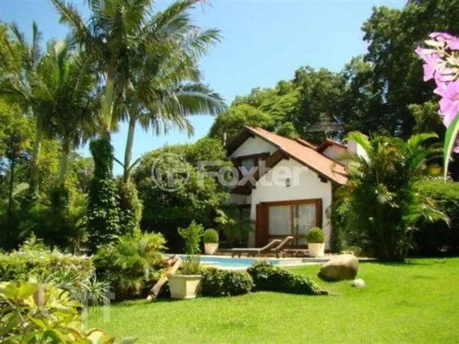 Casa à venda em Vila Assunção com 700 m², 4 quartos, 2 suítes, 9 vagas