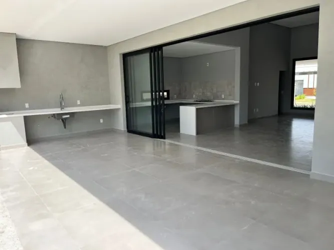 Casa à venda no Condomínio Alphaville Nova Esplanada, em Votorantim-SP