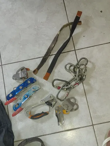 Kit de acesso por corda