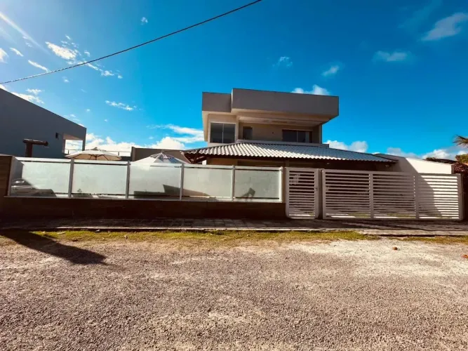 Linda Casa, Fino Acabamento, Piscina, Cond. Fechado, Praia Privativa!!