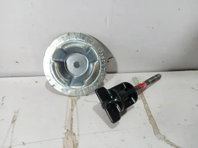 Porca Parafuso Fixacao Estepe Honda Hrv 2016 A 2021