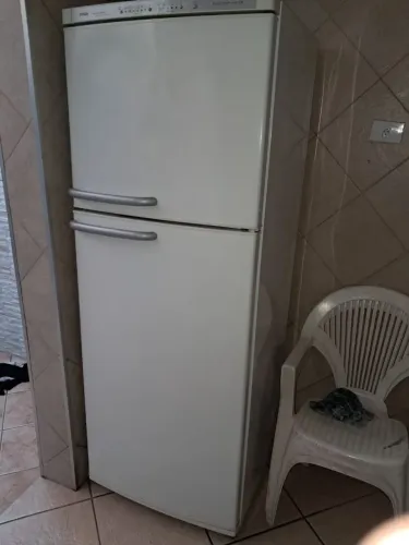 Vende-se Geladeira Bosch 480 LTS - excelente estado