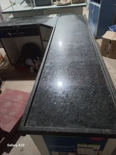 Vendo itens para montar sua loja, balcões pratilheiras, e muito mais
