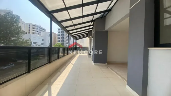 Apartamento em Avenida José Paes de Almeida - Santa Mônica - Uberlândia/MG