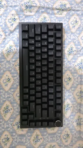 Teclado mecânico ak820