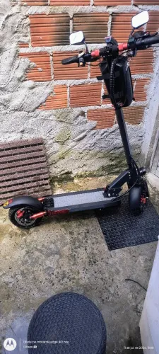 Patinete elétrico com banco
