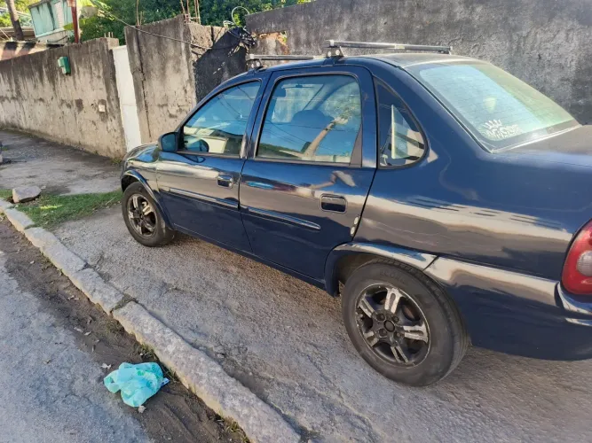 Chevrolet Corsa SED Class.spirit 1.0/1.0 Flexpower (álcool) 2005