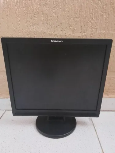 Monitor 17 POLEGADAS LENOVO
