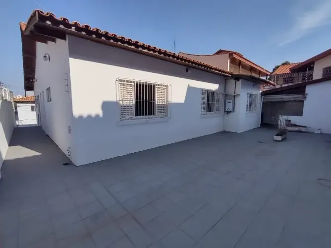 Sobrado à venda no Jardim Santa Rosália, em Sorocaba-SP.
