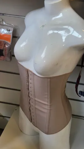 Busto de Manequim Tronco Feminino Branco Cinta Modeladora
