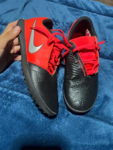 Chuteira society Nike