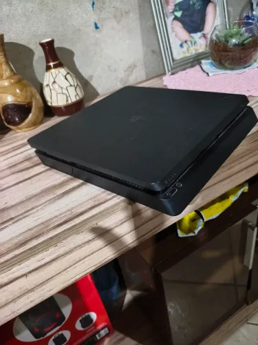 Ps4 Slim 500 GB (usado e em perfeito estado)