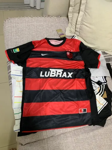 Camisa oficial retrô do Flamengo