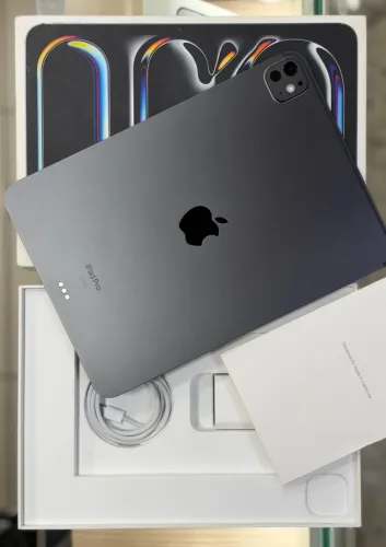Ipad pro m4 11 polegadas 256gb bateria 97% LOJA FÍSICA caixa e carregador ( 256 gb )