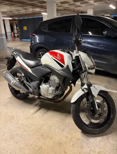 Honda CB 300