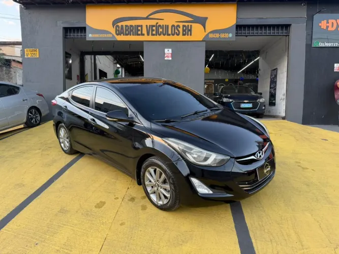 Hyundai Elantra GLS 2.0 16V Flex Aut. 2015