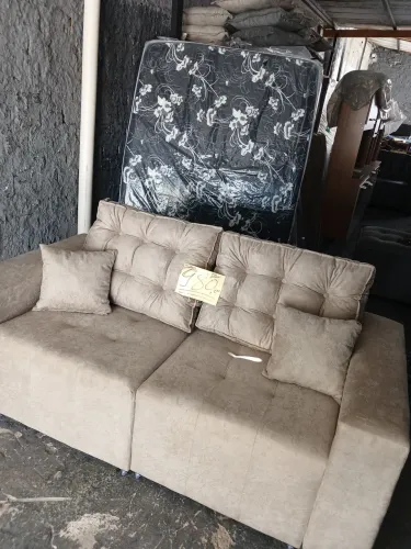 Sofá retrátil