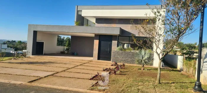 Casa / Sobrado em Condomínio em Condomínio Villas do Golfe