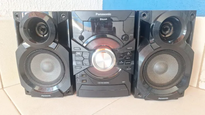 Vendo esse som top Panasonic 