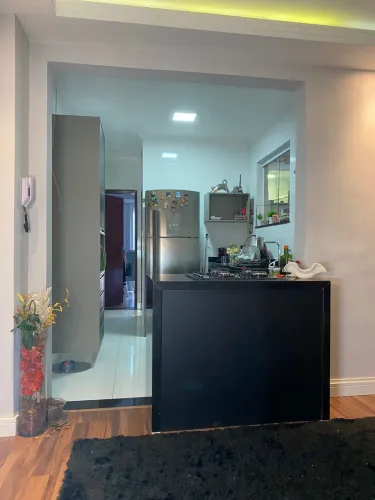 OPORTUNIDADE : ALUGA-SE APARTAMENTO SEMI-MOBILIADO