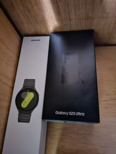 S23 ULTRA NA GARANTIA ACOMPANHADO DE SAMSUNG WATCH 7