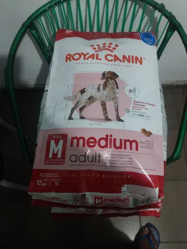 Vendo ração canina médio adulto!!