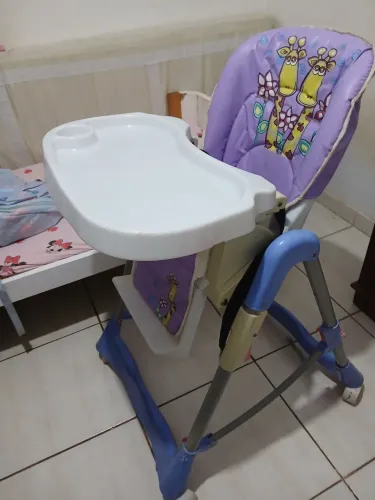 Cadeirinha de alimentação