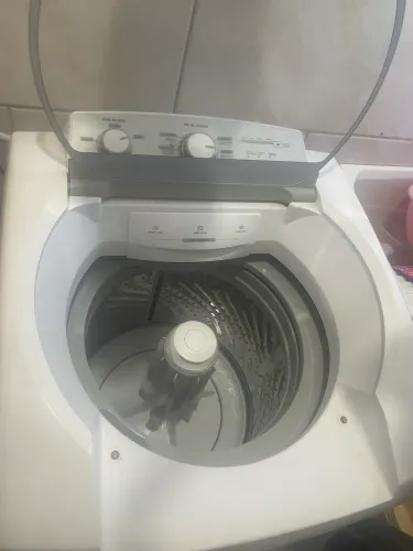 Vendo essa linda máquina de lavar