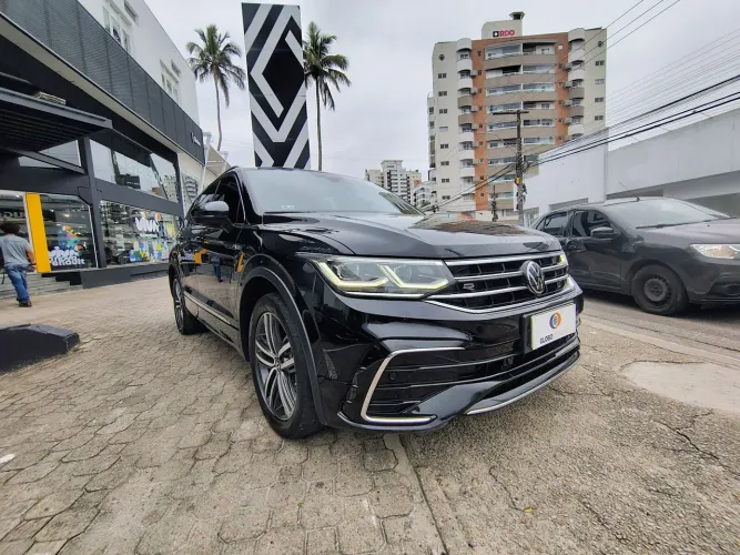 Volkswagen Tiguan Allspac R-line 300 TSI 2.0 2024