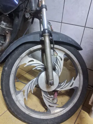 Rodas de correio 125 liga leve