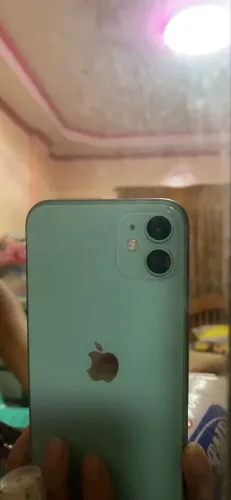 iPhone 11 verde água