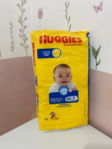 Fralda Huggies Amarela