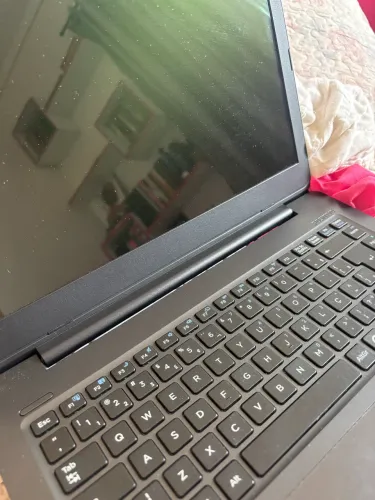 Notebook para retirada de peças positivo