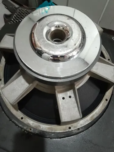 Alto Falantes 18 , 800watts 2 peças tenho de 15 também