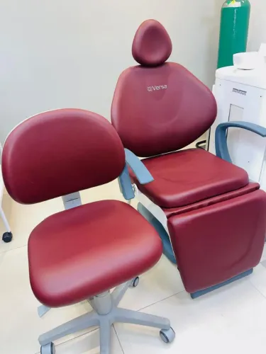 Vendo cadeira odontológica HOF/Cirurgia
