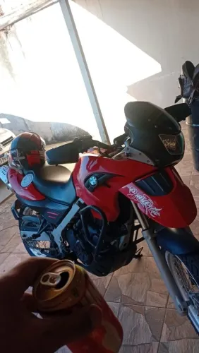 Moto boa gs 650 2010 2011 documentos ok so transferir motor ok cambio ok tudo cert peneuok