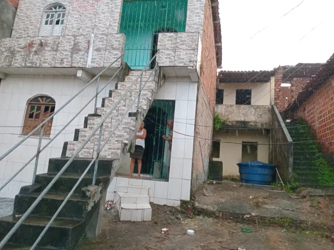 Propriedade a venda (URGENTE). 71- * Zap: ao ligar favor se endetificar.