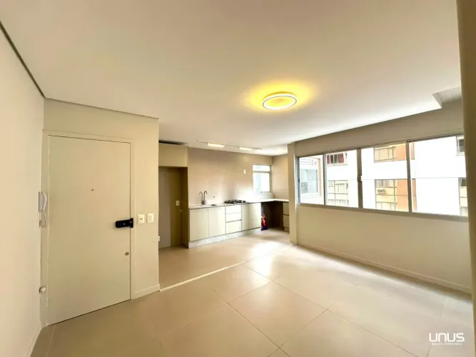 Apartamento à venda no Centro, Florianópolis.