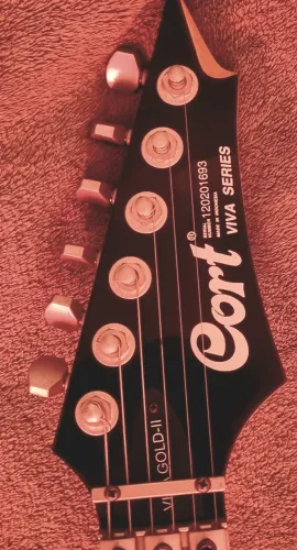 Guitarra Cort Viva Séries
