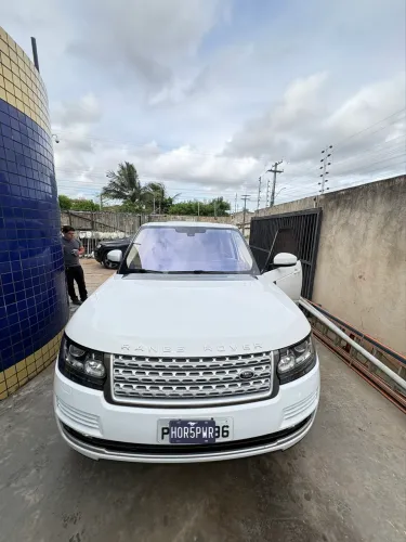 Land Rover Range Rover Vogue 4.4 Auto. SDV8 Diesel. 2013