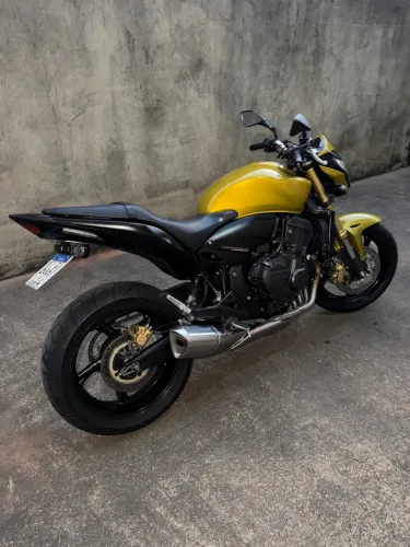 HORNET 2014/14 COM TUDO ORIGINAL