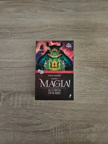 A Coroa dos Reis - Fighting Fantasy - Aventuras Fantásticas Steve Jackson Ian Livingstone
