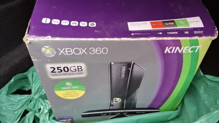 XBOX 360 250 GB