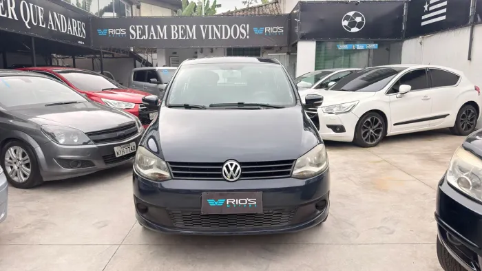 Volkswagen Fox 1.0 MI Total Flex 8V 5P 2013