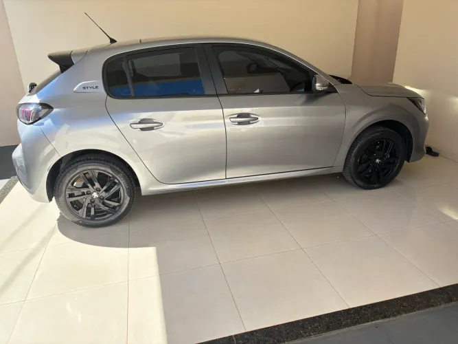 Peugeot 208 Style 1.0 Flex 6V 5P Mec. 2023